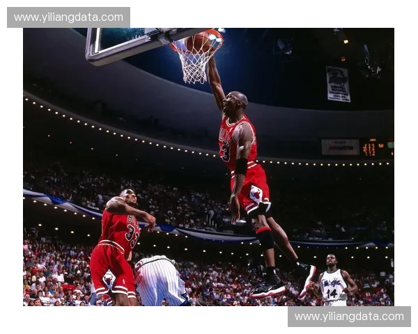 乔丹统治时代的传奇与影响：从巅峰到篮球历史的永恒经典